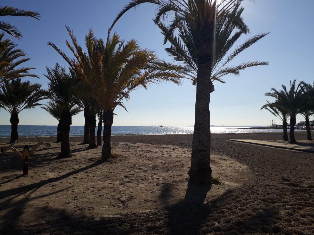 2 Bedroom'S Flat On The Beach, City Center, 1 Line Santa Pola Exterior photo